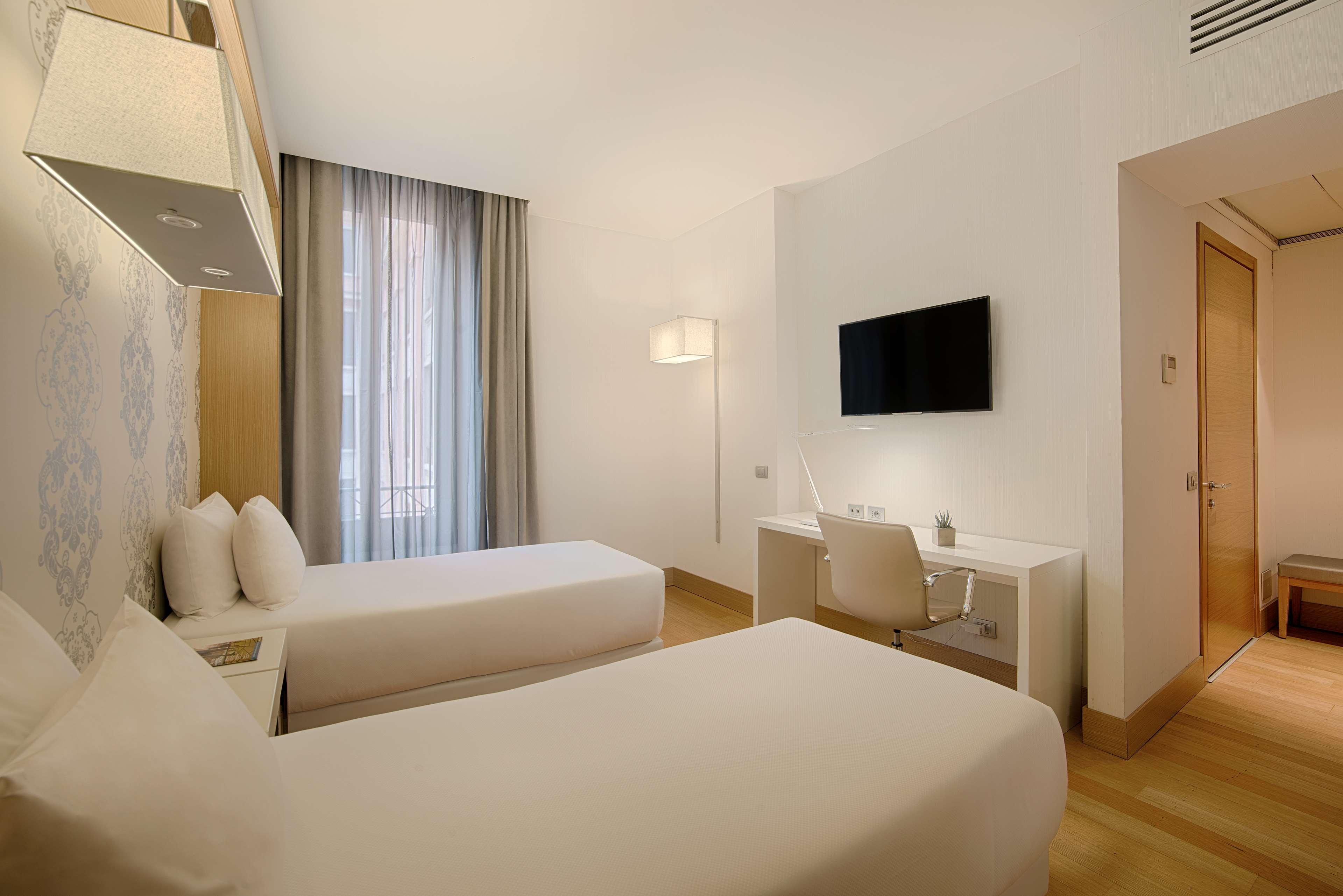 Nh Touring Hotel 4*